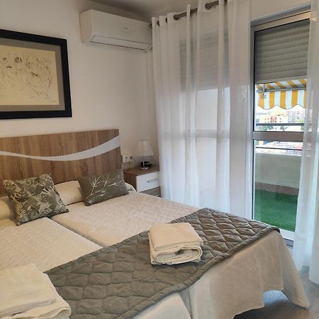 شقة Agradable Duplex Terraza Virgen Del Rocio إشبيلية المظهر الخارجي الصورة