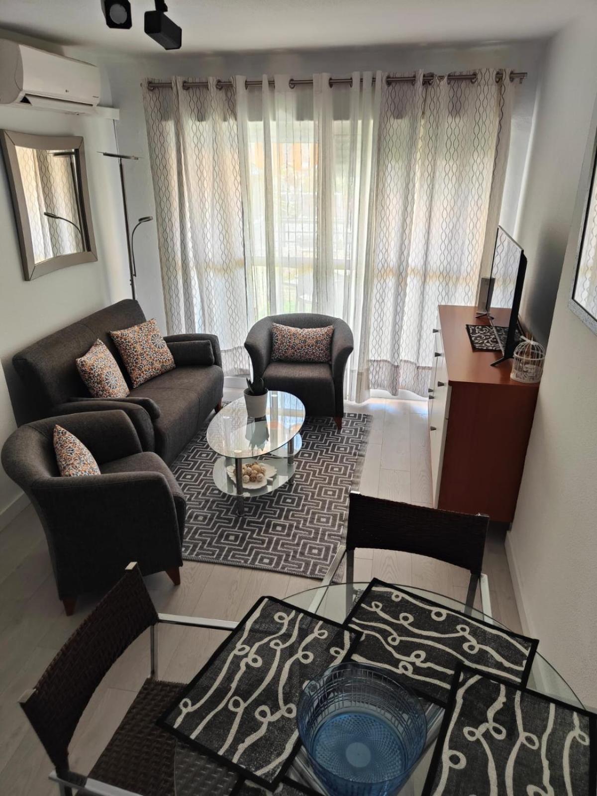 شقة Agradable Duplex Terraza Virgen Del Rocio إشبيلية المظهر الخارجي الصورة