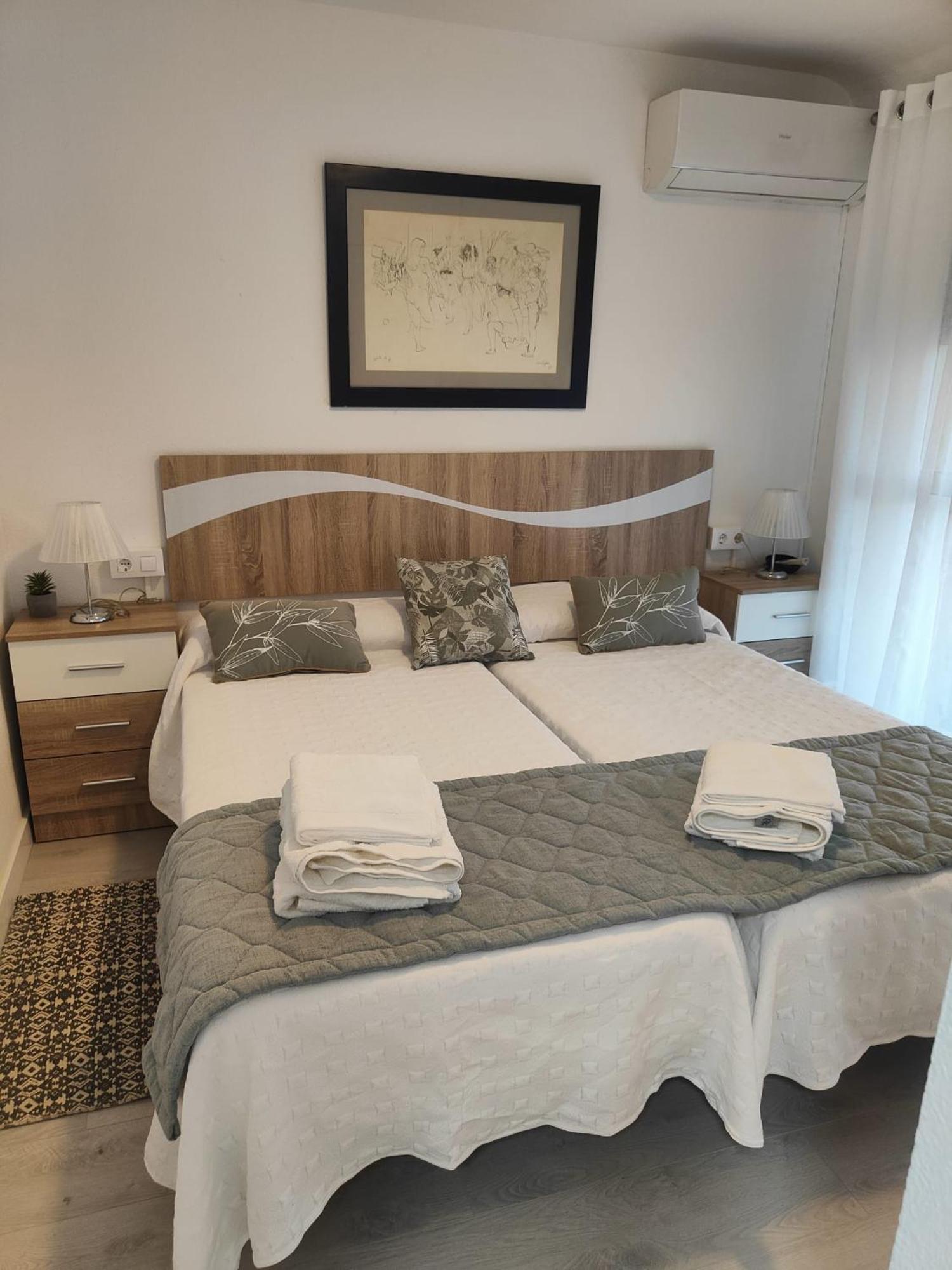 شقة Agradable Duplex Terraza Virgen Del Rocio إشبيلية المظهر الخارجي الصورة